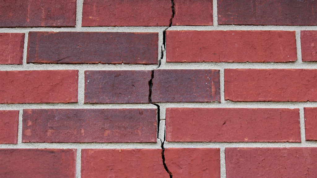 Crack in the brick wall due to a foundation problem